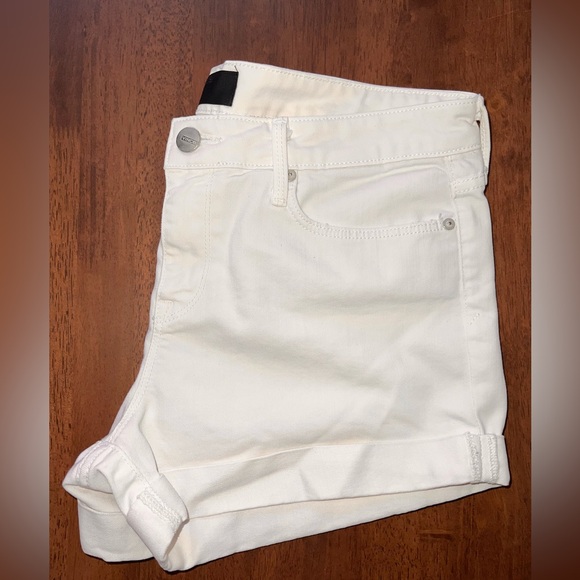 Vince White Denim Skinny Rolled Hem Shorts Mid Rise Summer Casual Chic Sz 30 - Picture 4 of 8